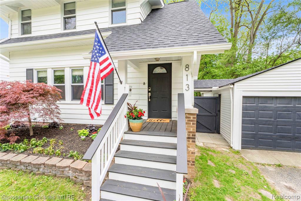 813 Catalpa Drive, Royal Oak, MI 48067 — Photo 2