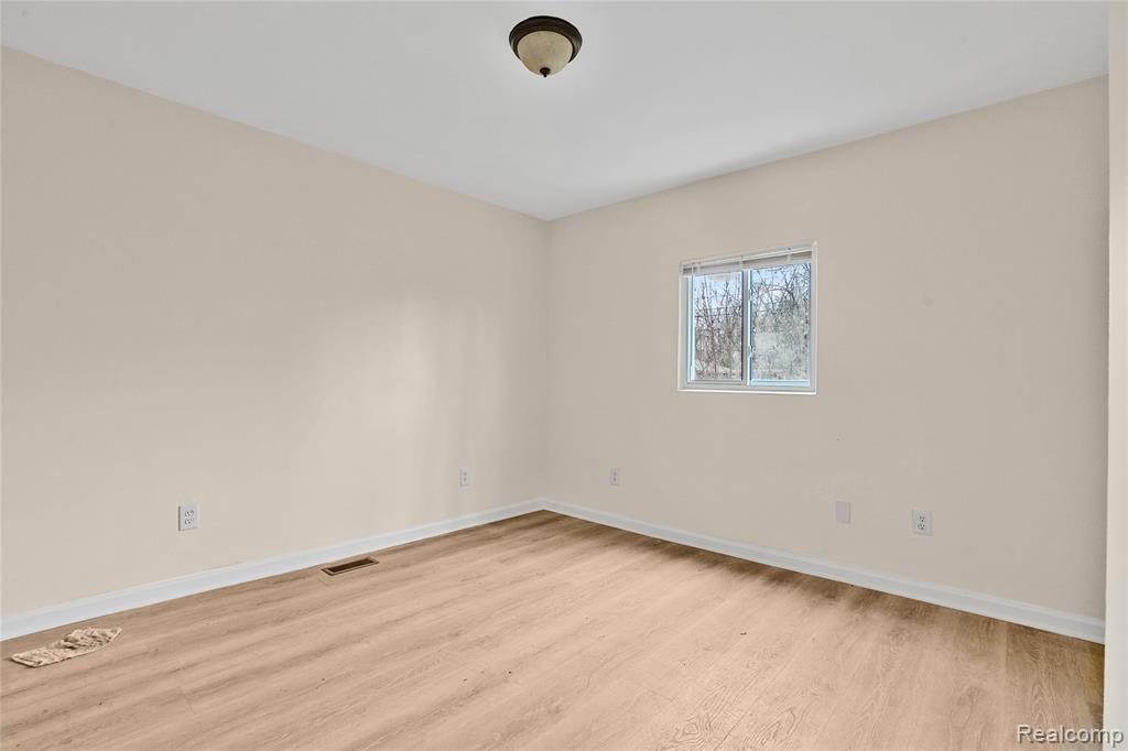 29982 Hazelwood Street, Inkster, MI 48141 — Photo 14