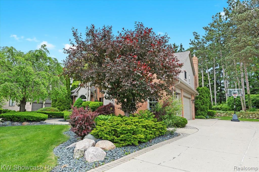 52890 Seven Oaks Drive, Shelby Twp, MI 48316 — Photo 2