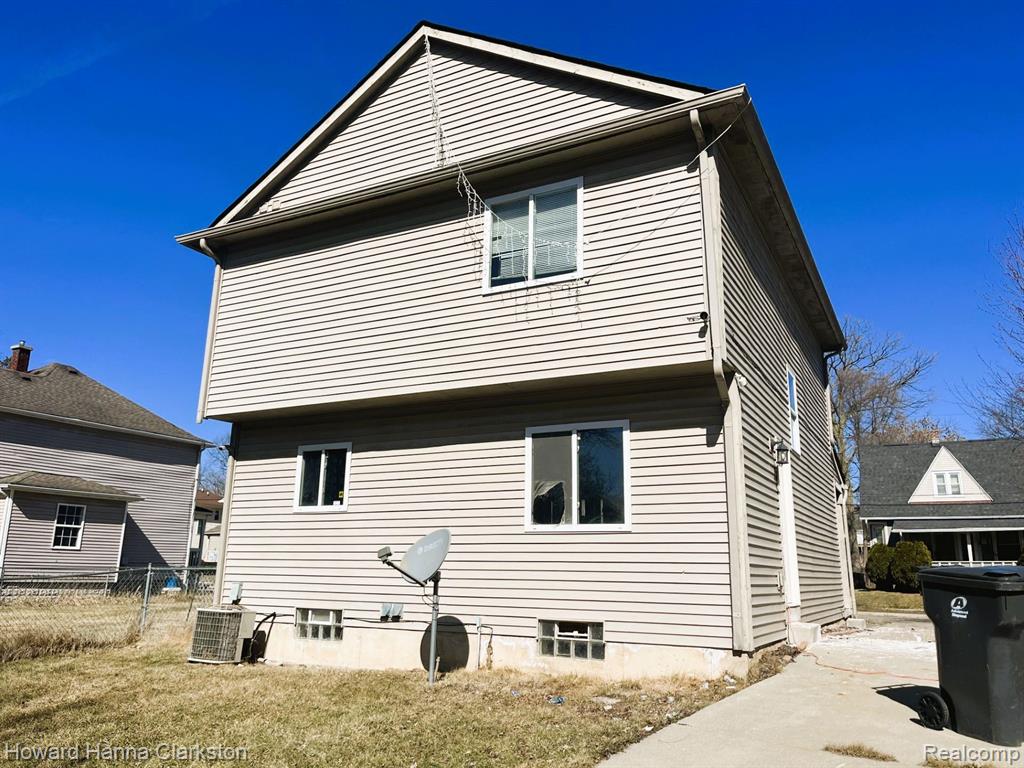 51 Forest Street, Pontiac, MI 48342 — Photo 2
