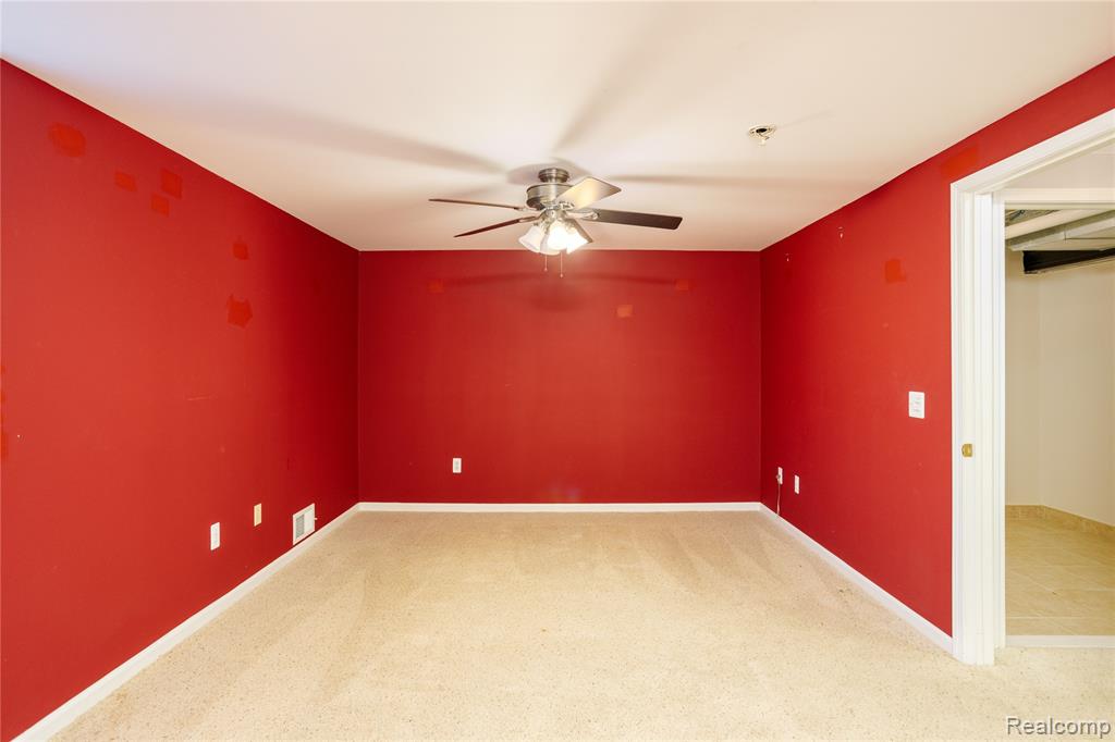 7566 Radcliffe, Brighton, MI 48114 — Photo 32