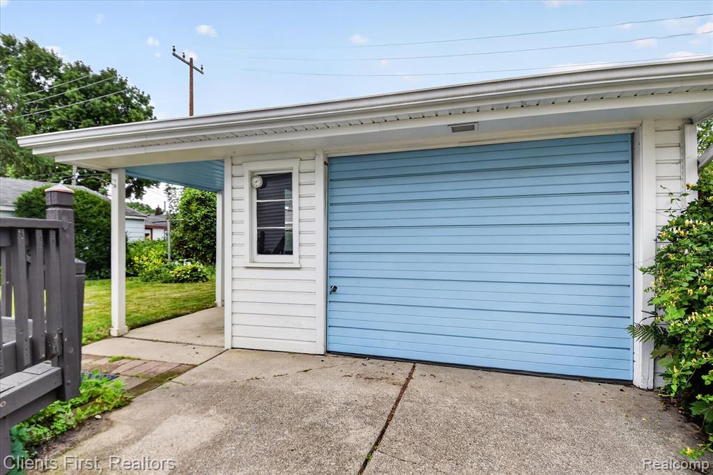 873 Schuman Street, Garden City, MI — Photo 28