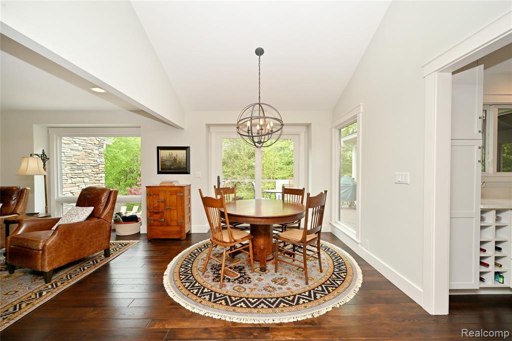 4801 N Harsdale Road, Bloomfield Hills, MI 48302 — Photo 14