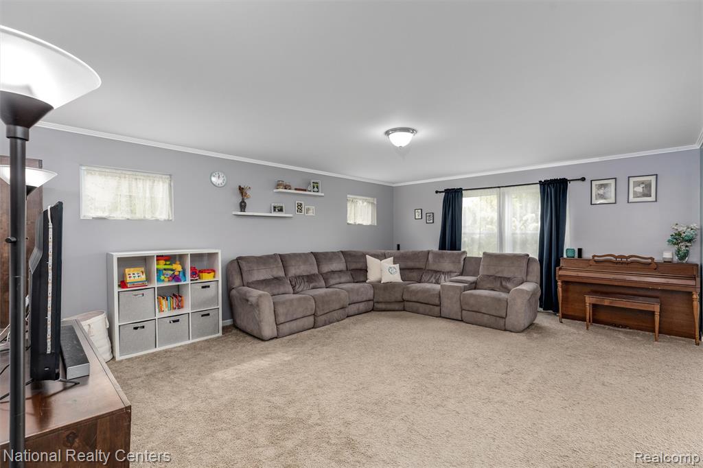 13456 Stamford Road, Belleville, MI 48111 — Photo 7