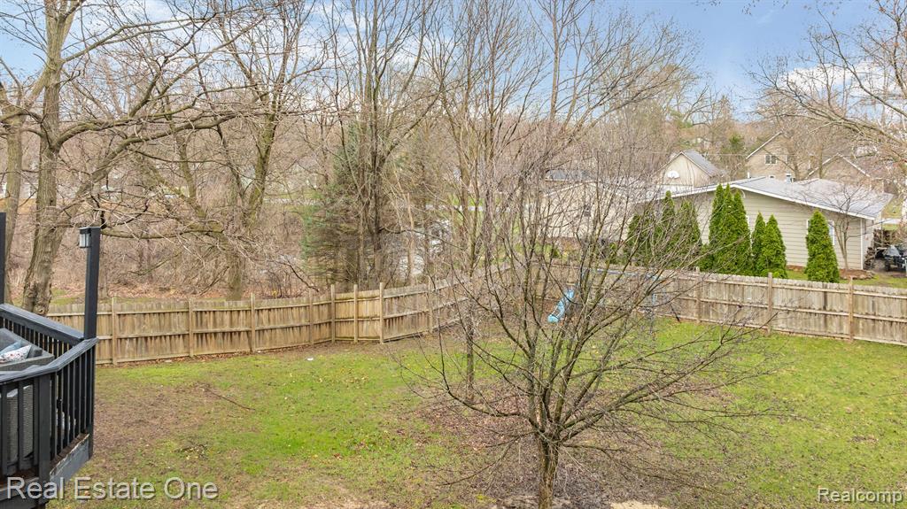 65 S WILLIAMS LAKE Road, Waterford, MI 48327 — Photo 34