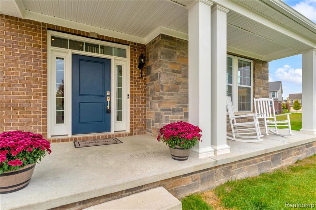 50763 Amberwood Court, Canton, MI 48188 — Photo 2