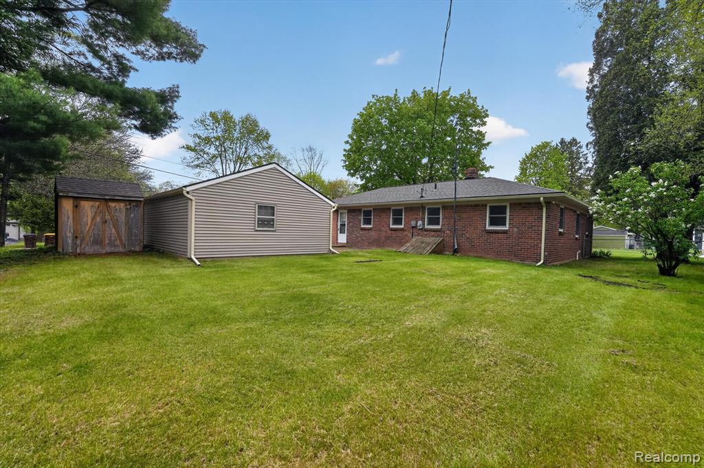 403 Pond Street, Pinckney, MI 48169 — Photo 26