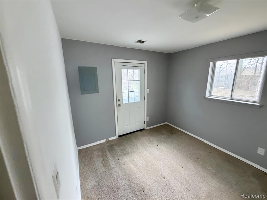 41 E Sheffield Avenue, Pontiac, MI 48340 — Photo 18