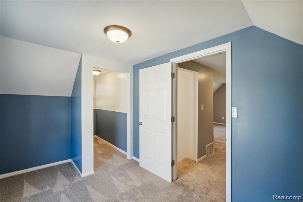 4235 RED ARROW Road, Flint, MI 48507 — Photo 23