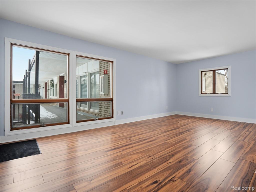 4345 Crooks Road, 36, Royal Oak, MI 48073 — Photo 6