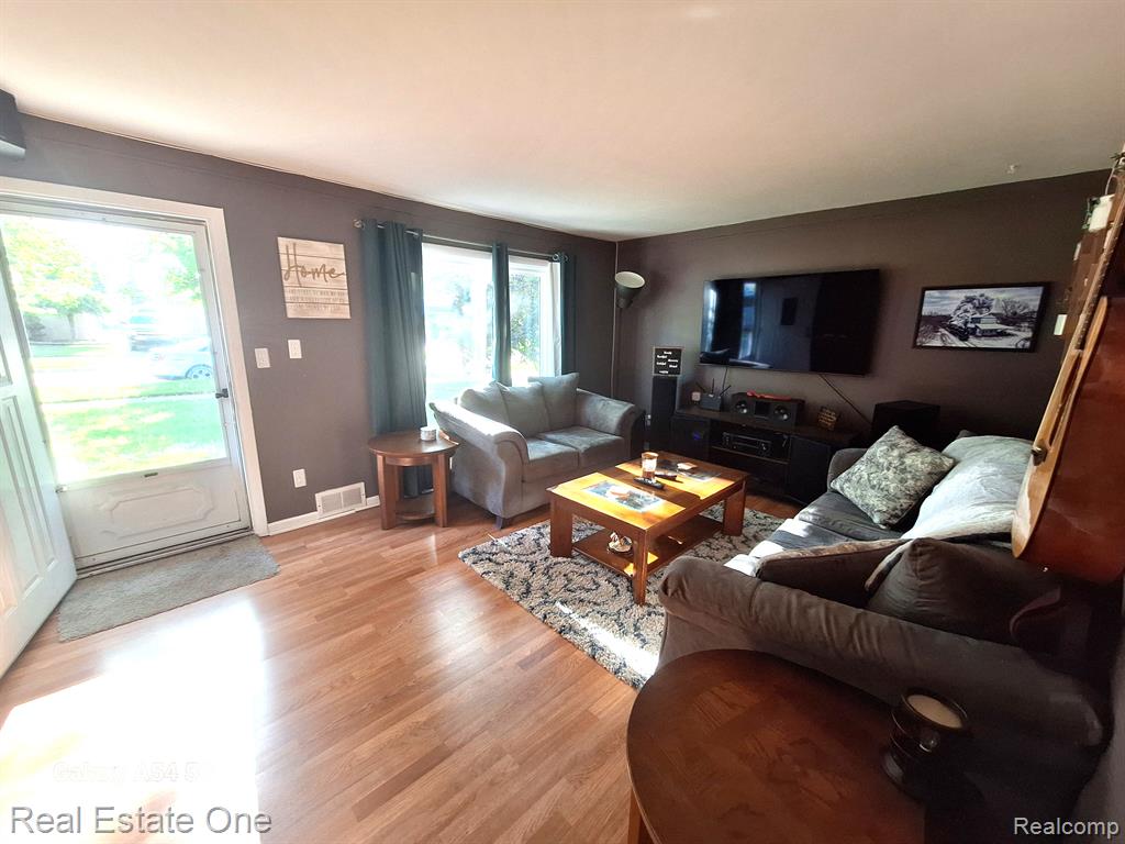 7541 SLOAN Street, Taylor, MI 48180 — Photo 7