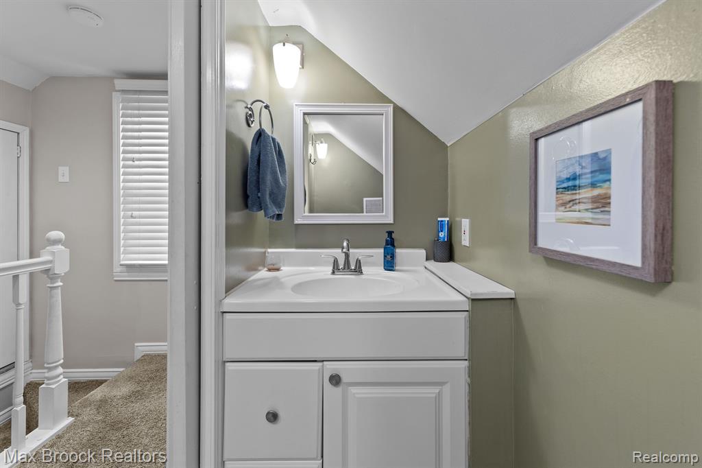 490 ROTH Boulevard, Clawson, MI — Photo 19