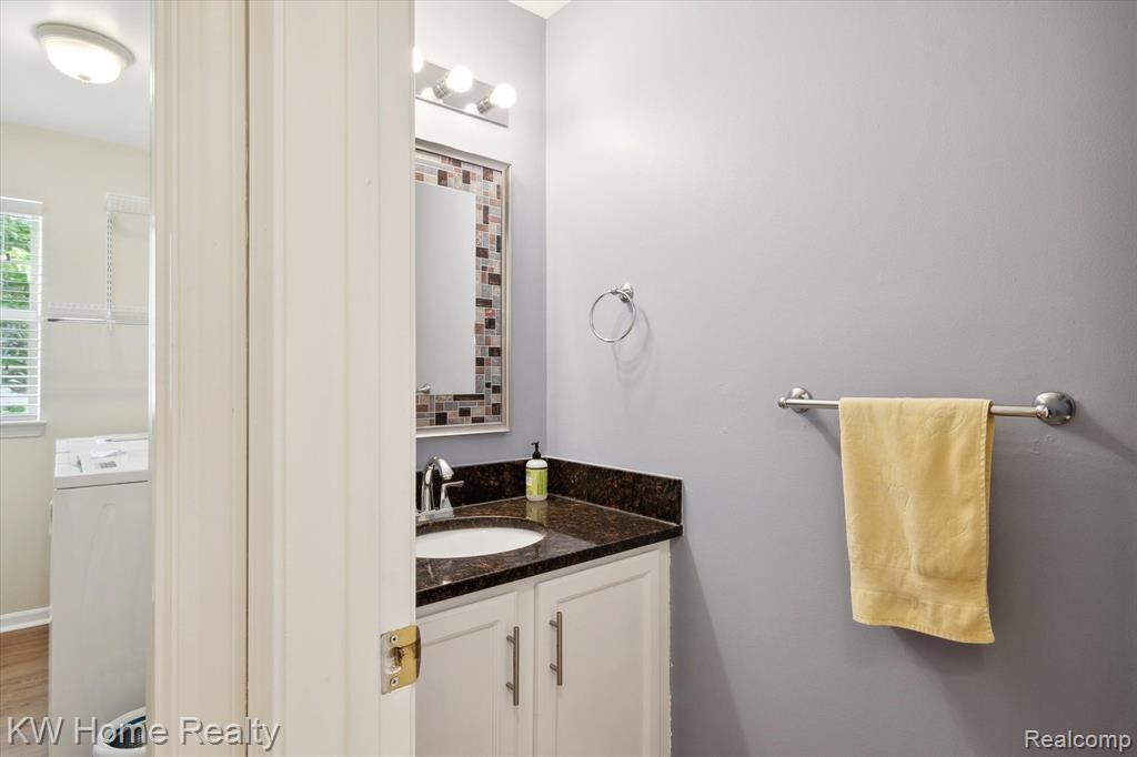 5746 CARY Drive, Ypsilanti, MI 48197 — Photo 20