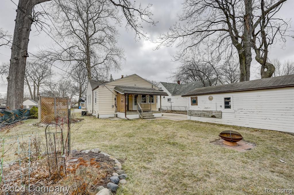29329 Tawas Street, Madison Heights, MI 48071 — Photo 44