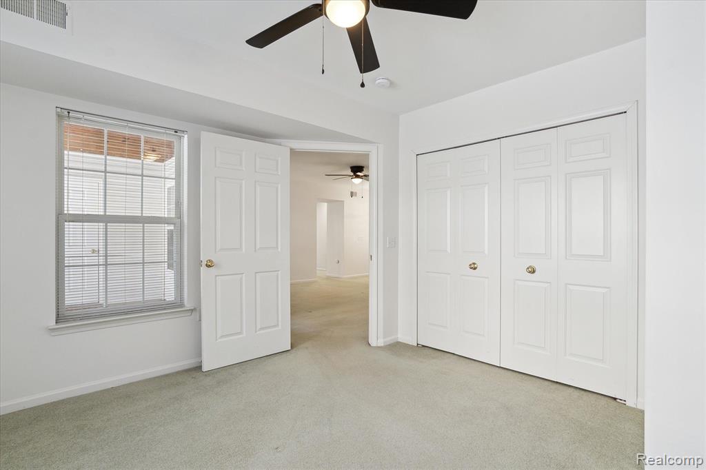 2670 S KNIGHTSBRIDGE Circle, Ann Arbor, MI 48105 — Photo 22