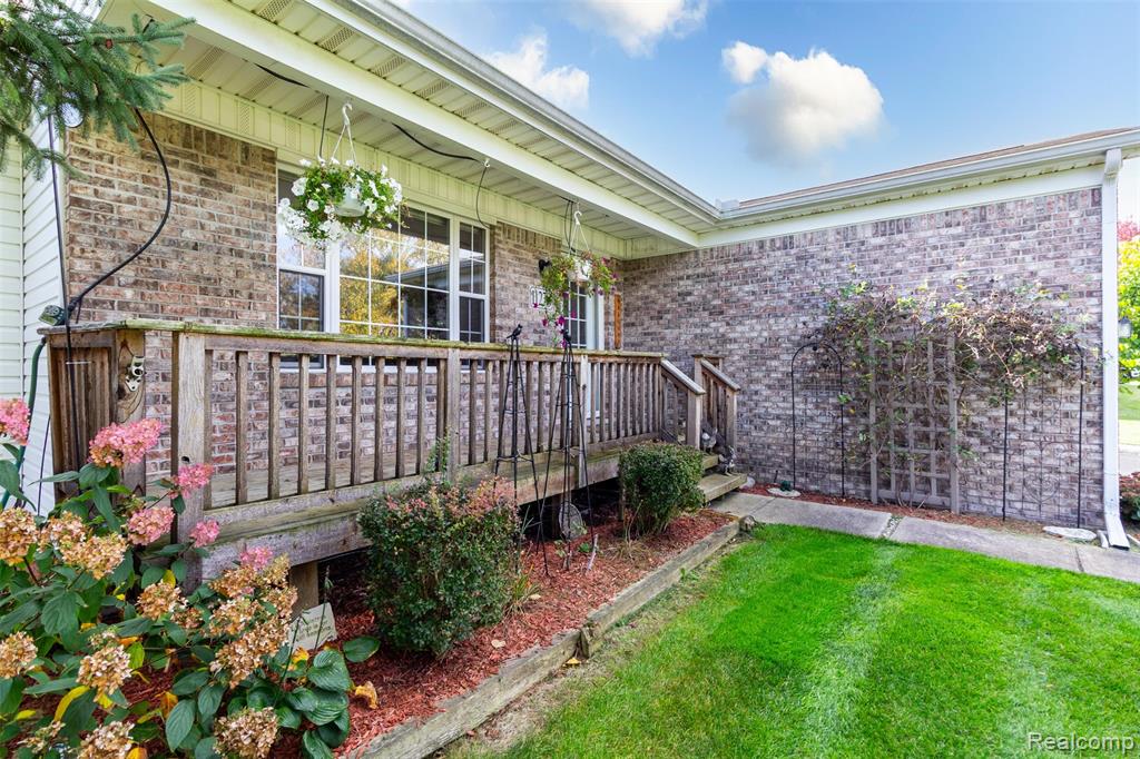 11270 Linda Kay, Goodrich Vlg, MI — Photo 4