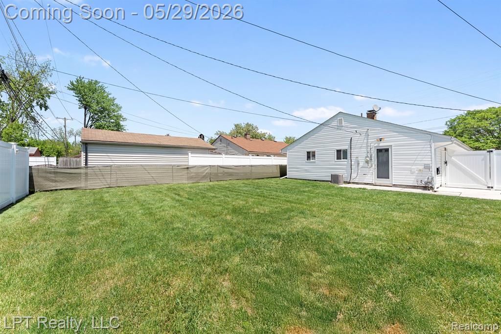 8032 Clippert Street, Taylor, MI 48180 — Photo 17