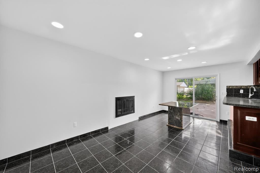 8452 Doncaster, Sterling Heights, MI 48312 — Photo 20