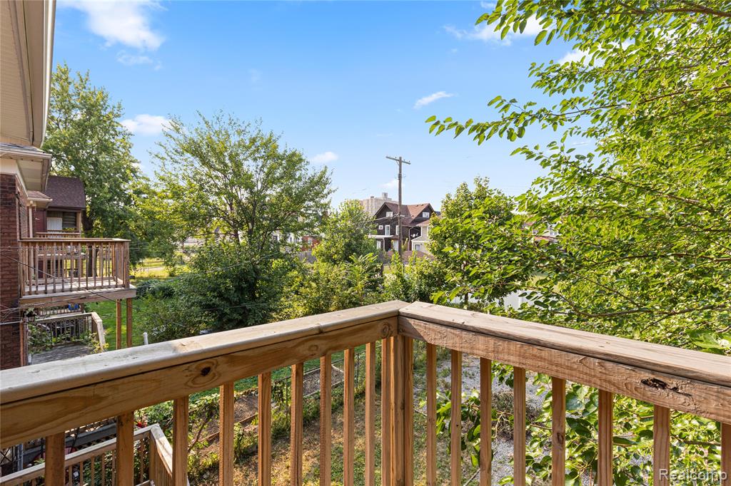 68 W Philadelphia Street, Detroit, MI 48202 — Photo 16