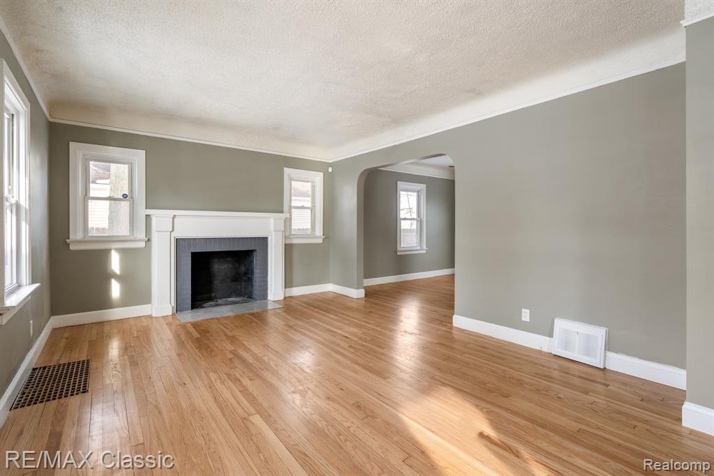 4433 Elizabeth Street, Wayne, MI 48184 — Photo 15