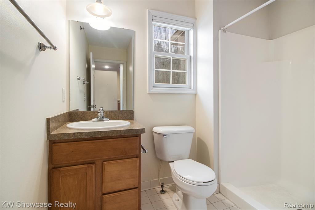 6600 Trillium Village Lane, 17, Clarkston, MI — Photo 15