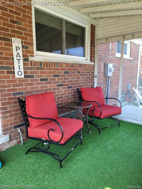 18047 Holland Avenue, Eastpointe, MI 48021 — Photo 9