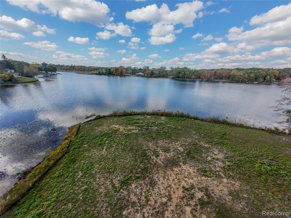 4720 Brunk Drive, Otter Lake, MI 48464 — Photo 2