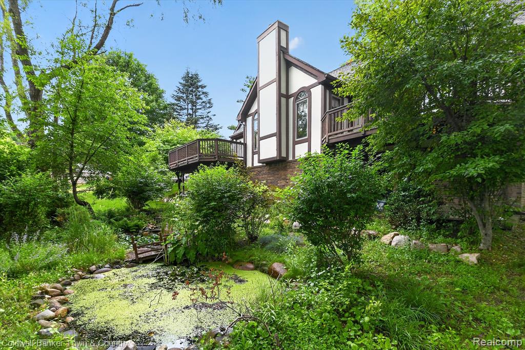 6656 Snowshoe Lane, Brighton, MI 48116 — Photo 47