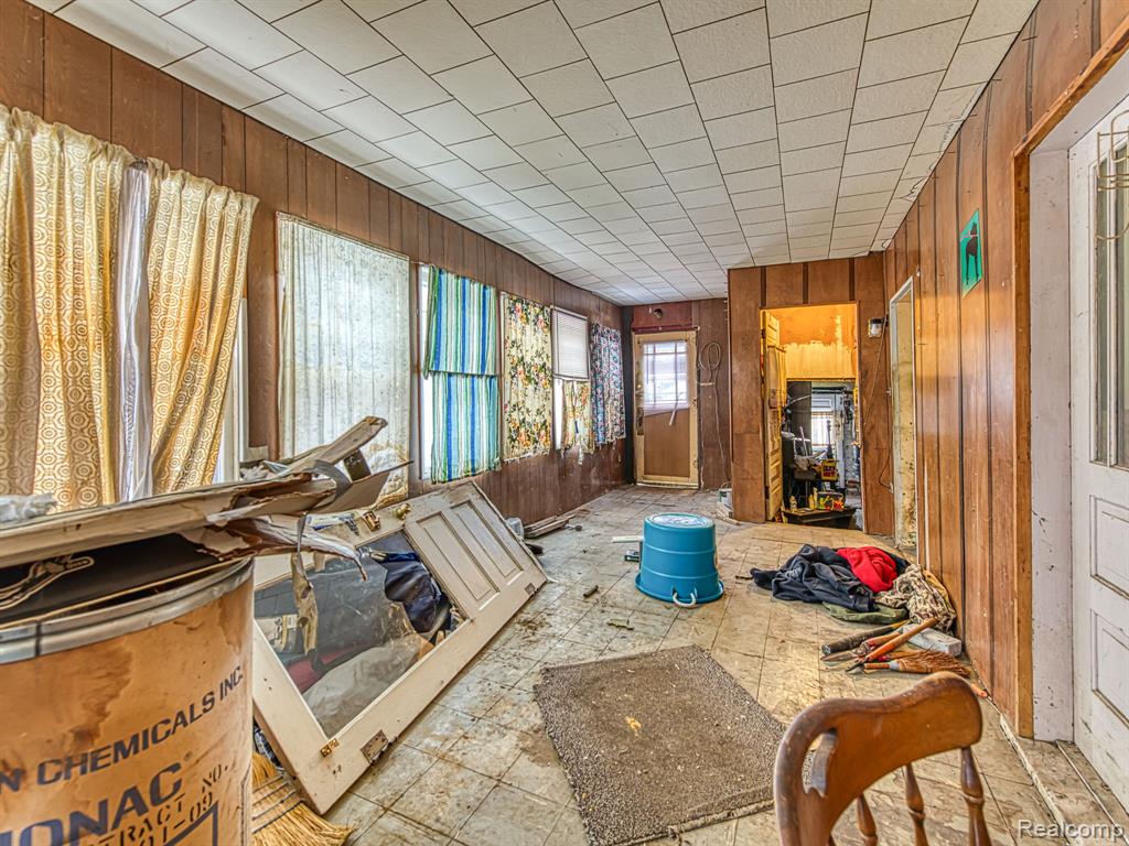 547 Pine Street, Wyandotte, MI 48192 — Photo 15