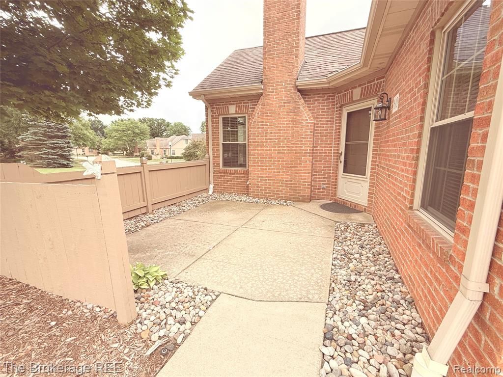 610 Perry Creek Drive, Grand Blanc, MI 48439 — Photo 5