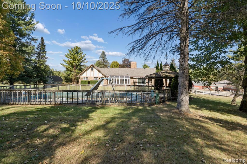 7750 Sleepy Hollow Drive, Northville, MI 48168 — Photo 2