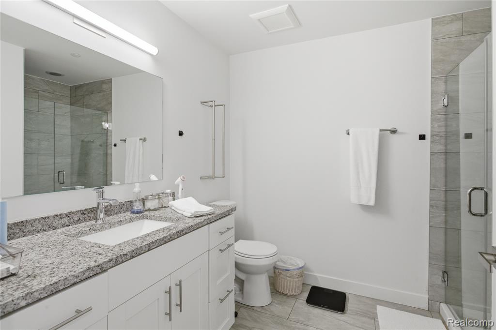 166 Oak Street, 401, Wyandotte, MI 48192 — Photo 28