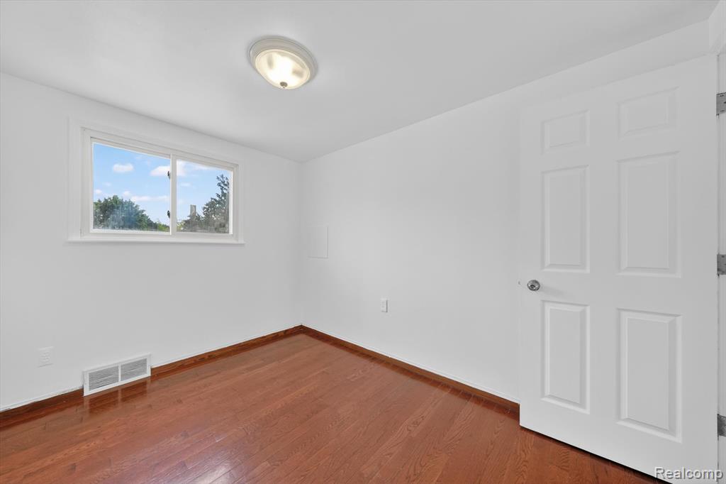 8452 Doncaster, Sterling Heights, MI 48312 — Photo 27