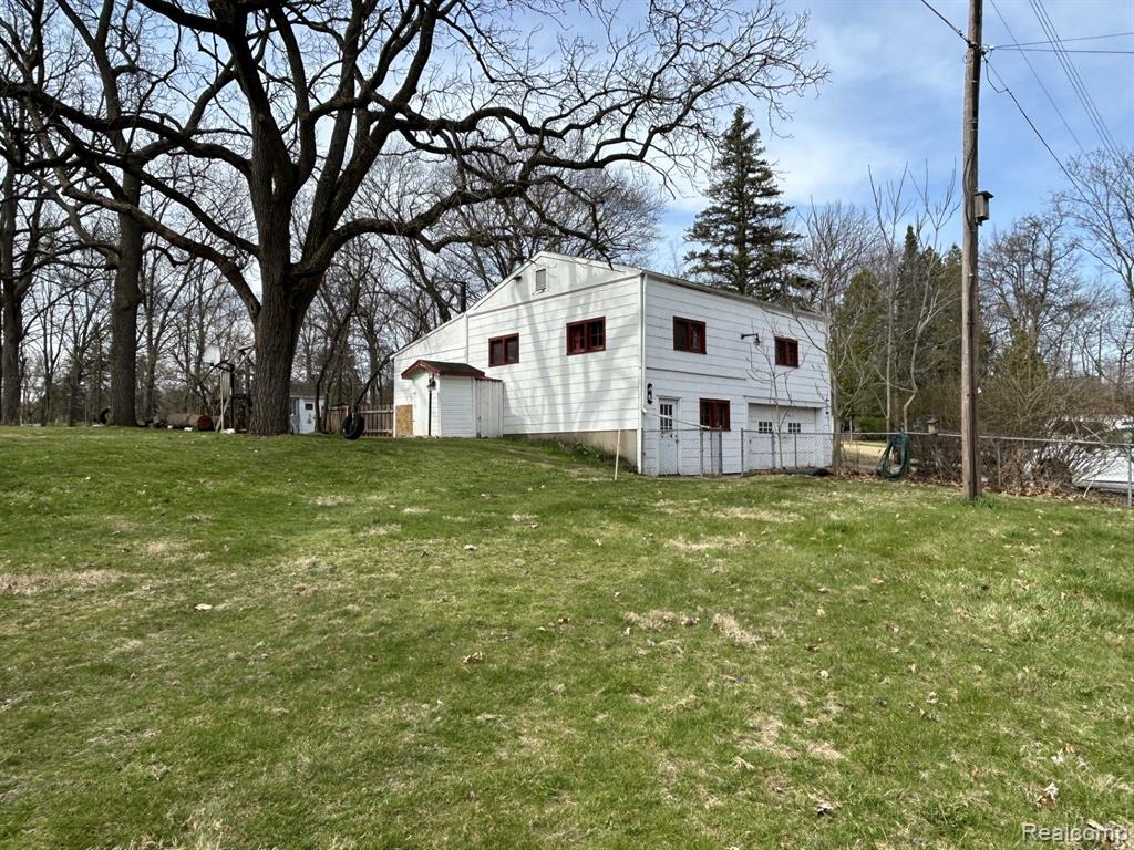 9343 Shannon Drive, Brighton, MI 48116 — Photo 42