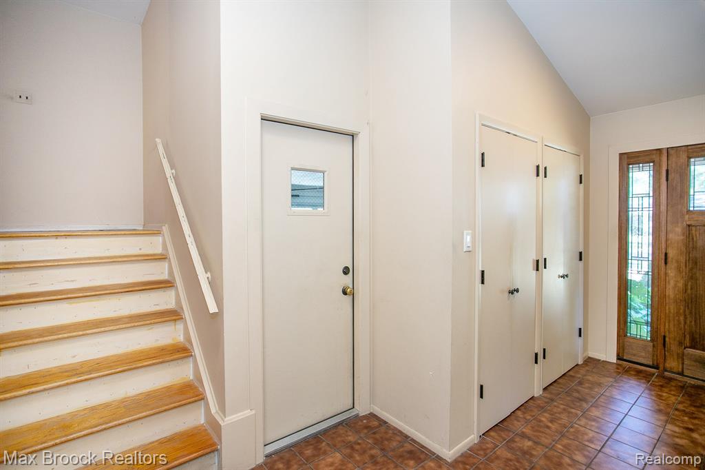 4298 Cherrywood Drive, Troy, MI 48098 — Photo 32