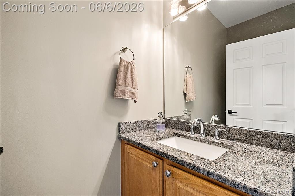 5768 Bellshire Lane, Clarkston, MI — Photo 27