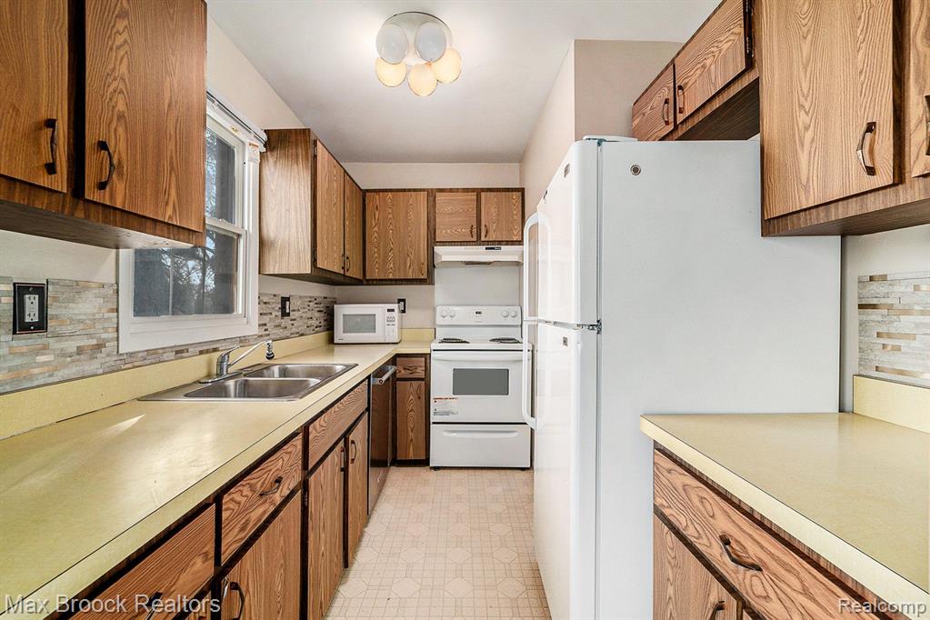 5005 CROOKS Road, 38, Royal Oak, MI 48073 — Photo 7