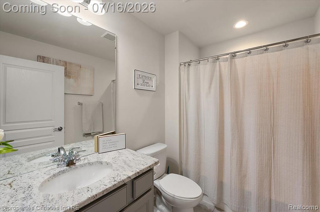 50026 Alden, Canton, MI 48188 — Photo 30
