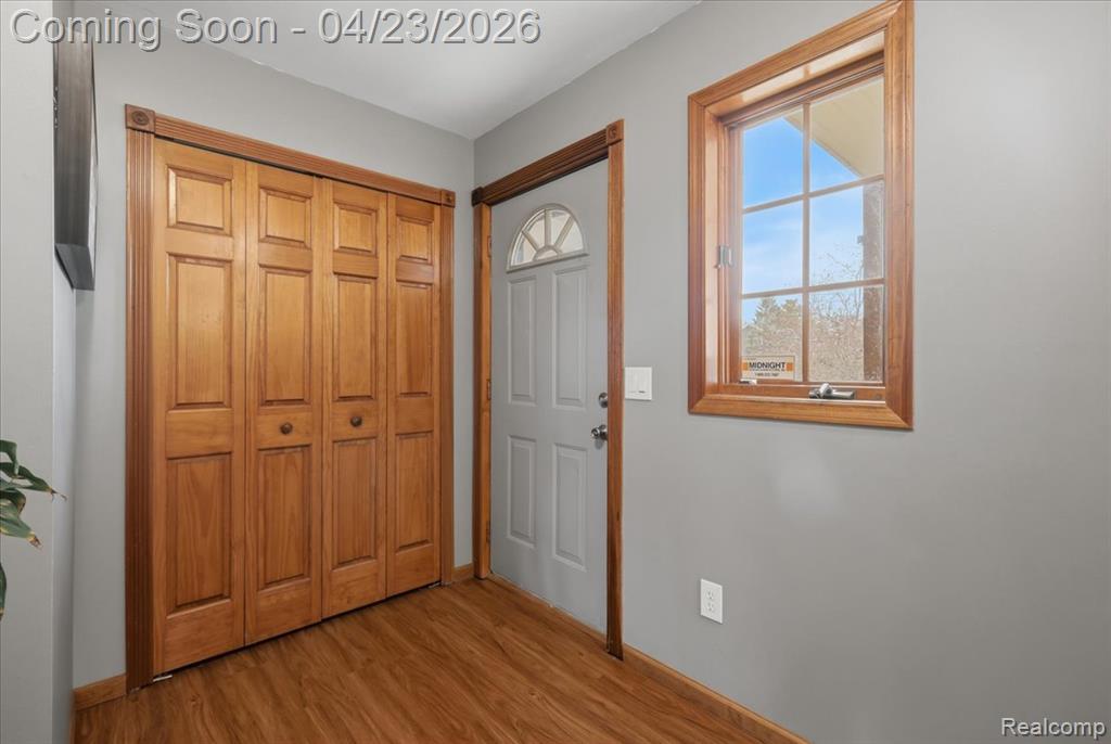 2309 Wood Creek Court, Burton, MI 48519 — Photo 4