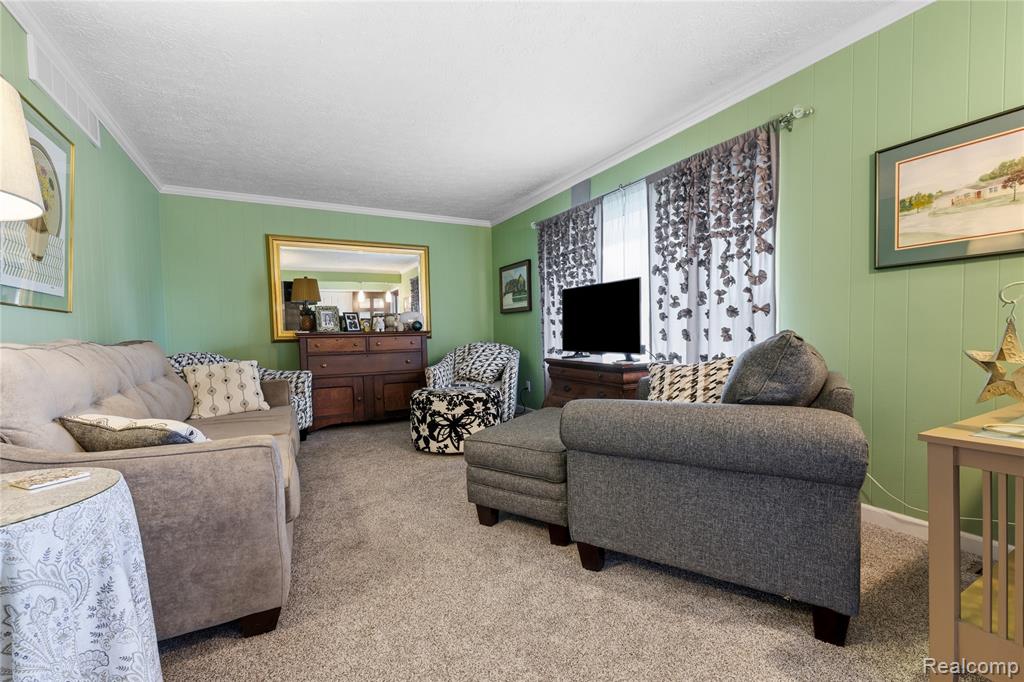 6180 Meyer Avenue, Brighton, MI 48116 — Photo 4