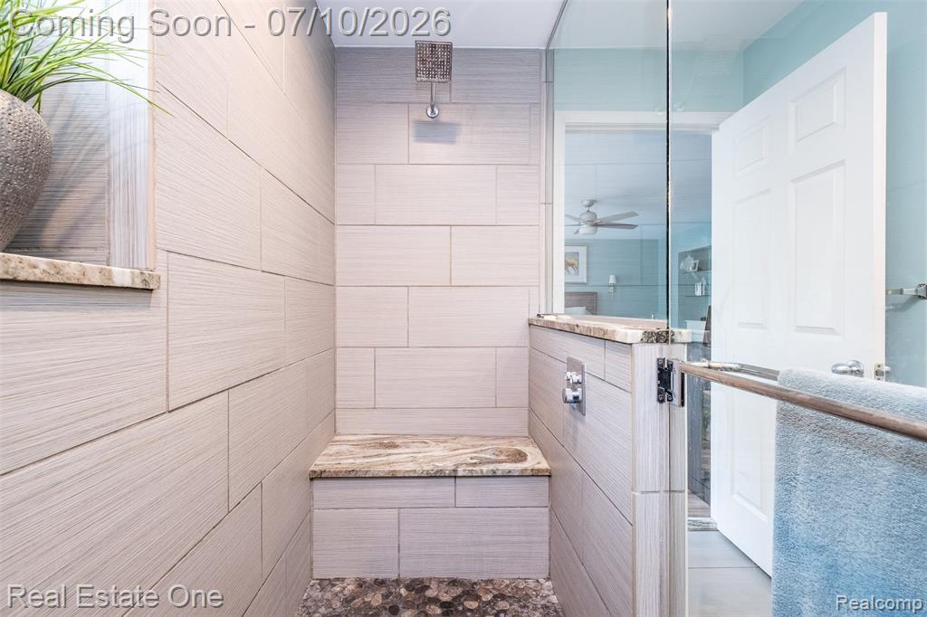4488 Philip, Commerce Twp, MI 48382 — Photo 38