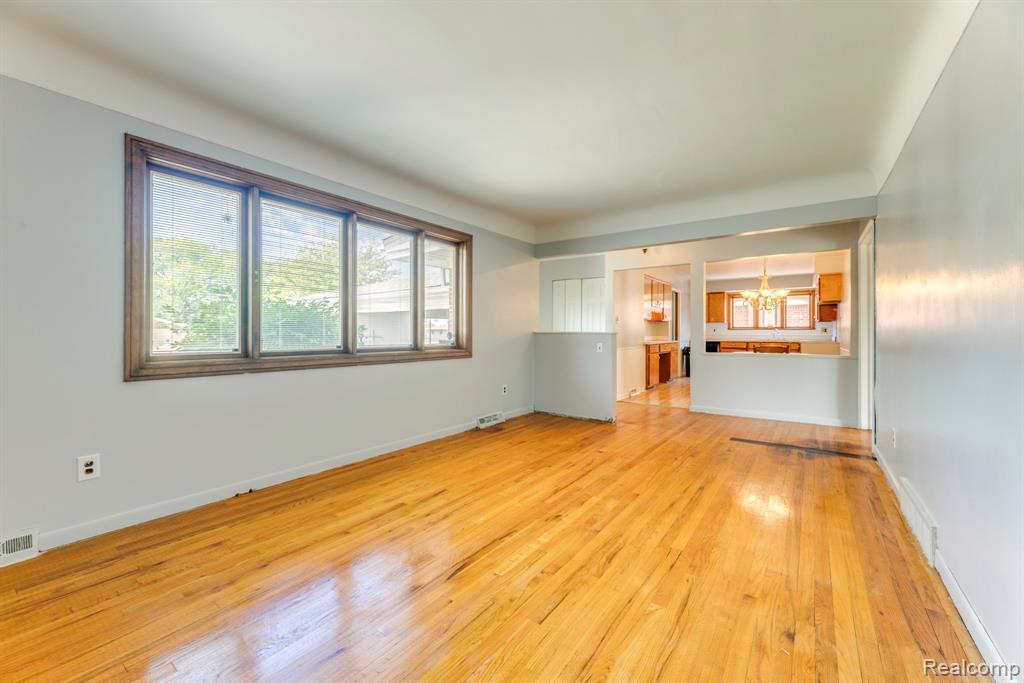 8571 Linda Street, Warren, MI 48093 — Photo 10