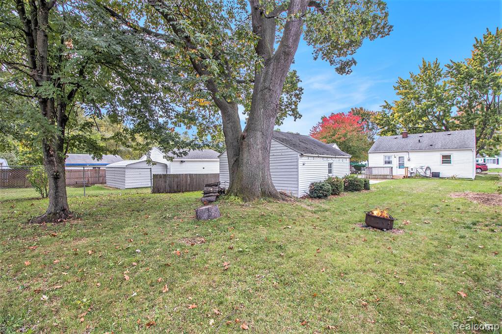 945 33rd Street SW, Wyoming, MI 49509 — Photo 16