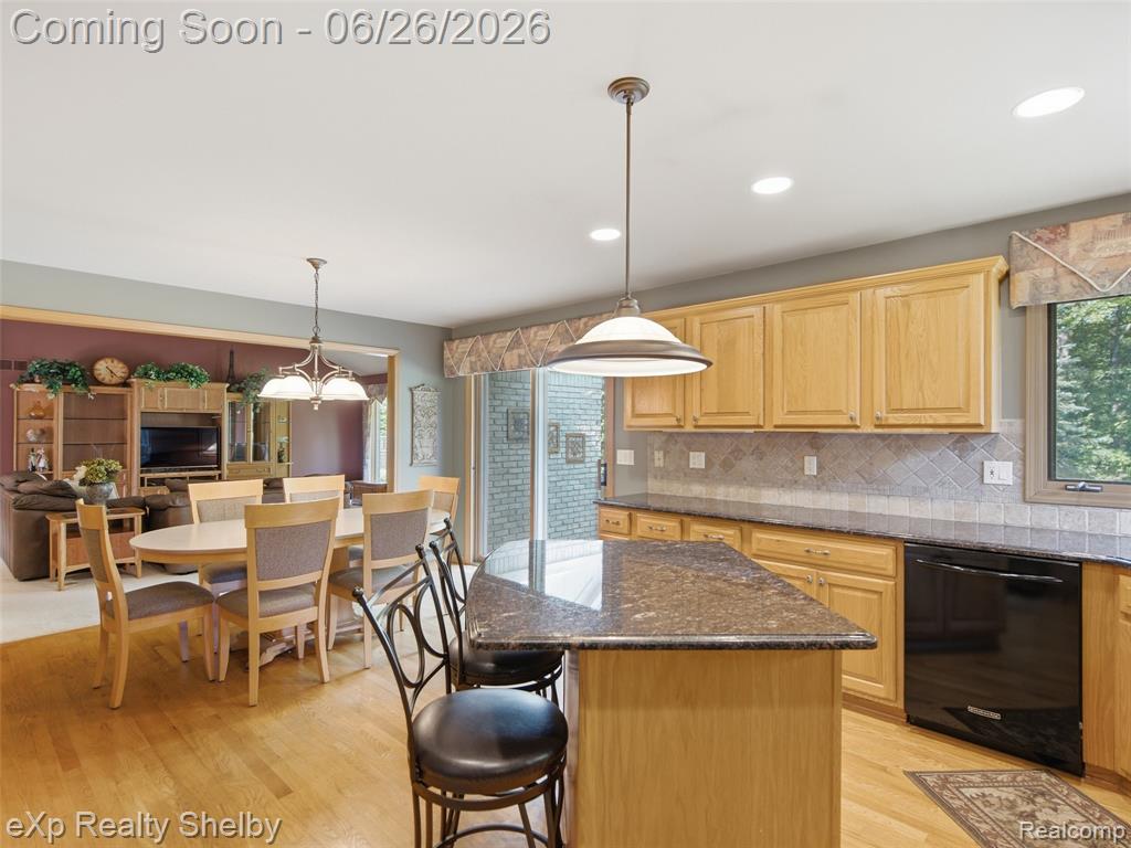 56432 Cromwell Court, Utica, MI 48316 — Photo 18