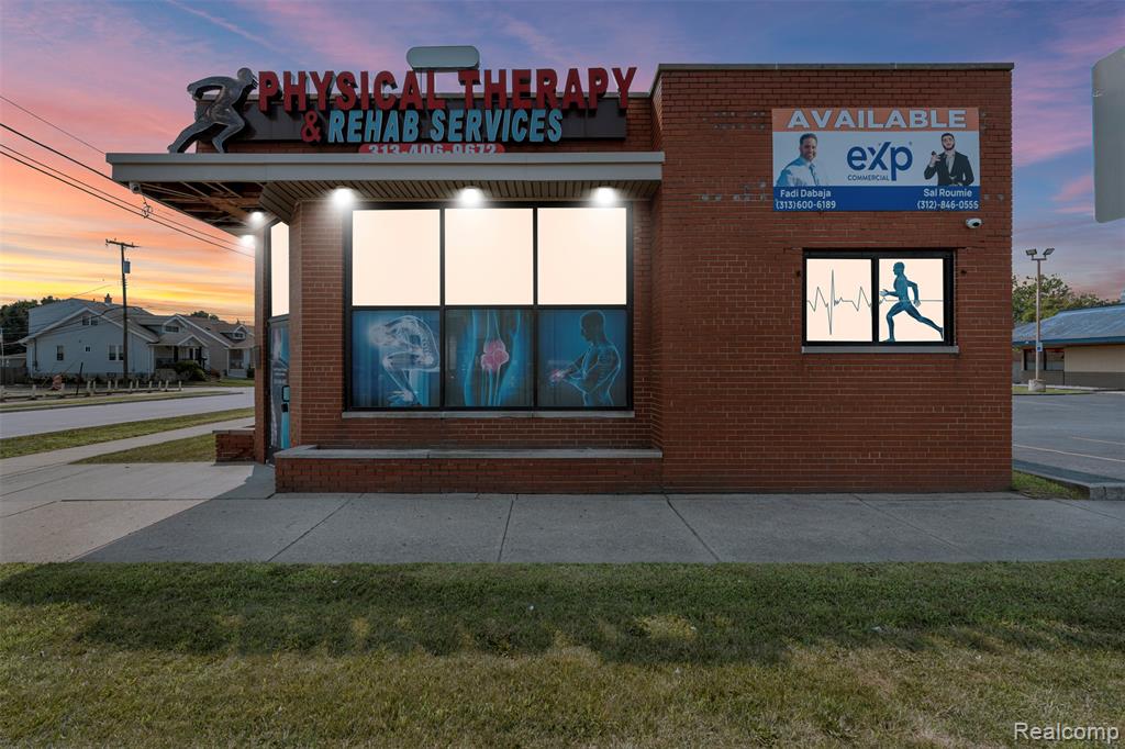 7001 Wyoming Avenue, Dearborn, MI 48126 — front exterior