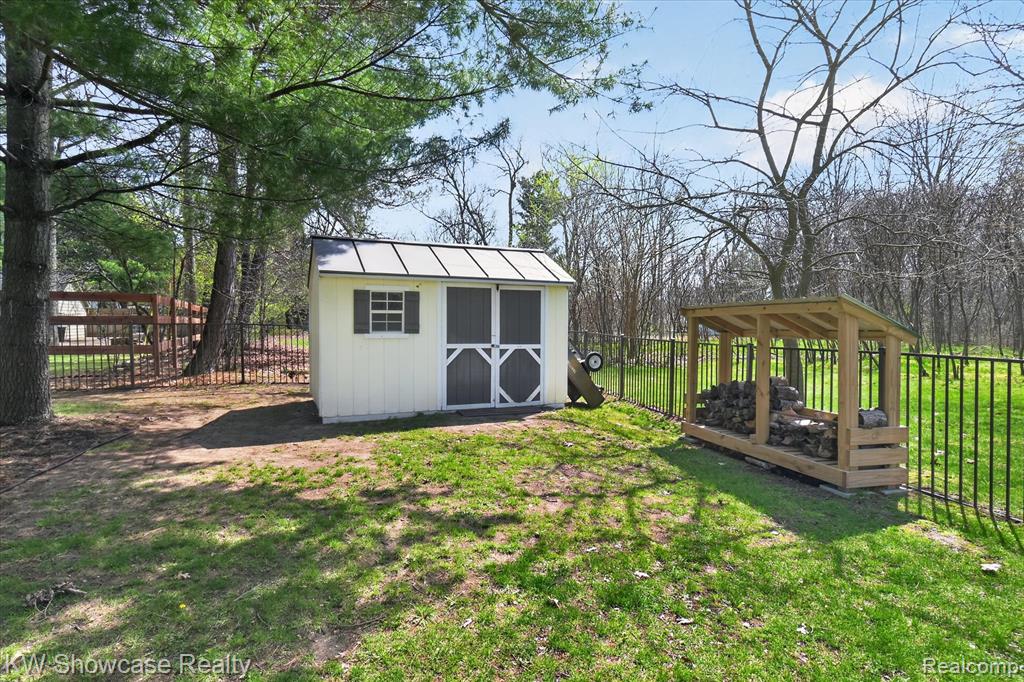 662 Tierney Avenue, Highland, MI 48356 — Photo 40