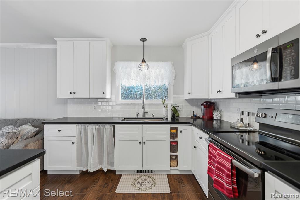 8548 Tim Tam Trail, Flushing, MI 48433 — Photo 7