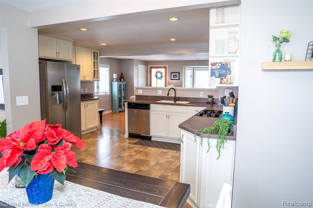 5735 Fowlerville Road, Fowlerville, MI 48836 — Photo 18