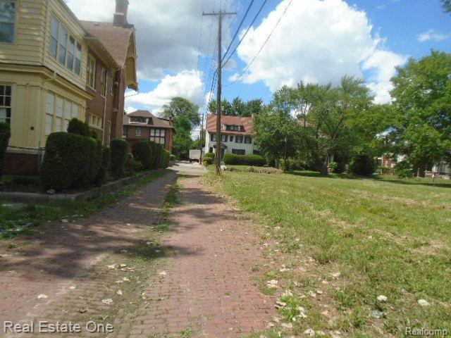 35 EDISON Street, Detroit, MI 48202 — Photo 18