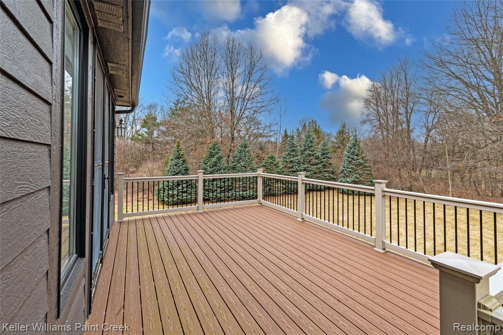 4998 Menominee Lane, Clarkston, MI 48348 — Photo 76